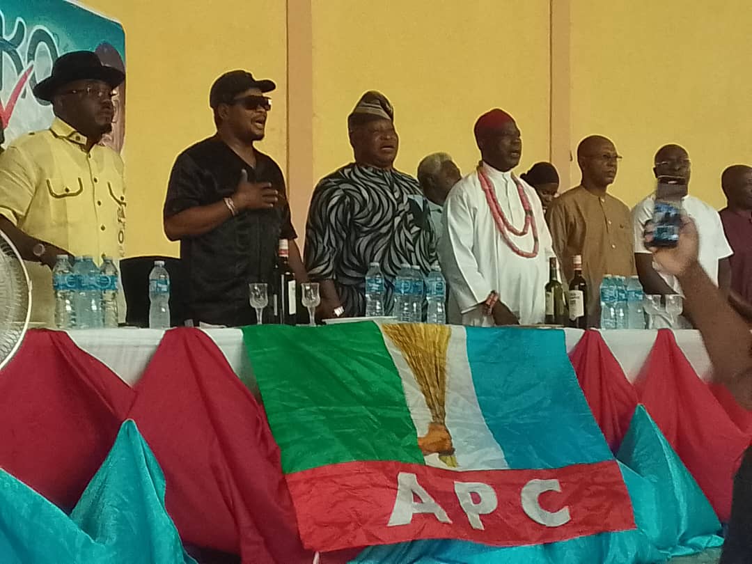 Okpobor, Convener of Okugbe Isoko Empowers Over 300 Individuals in Isoko Nation